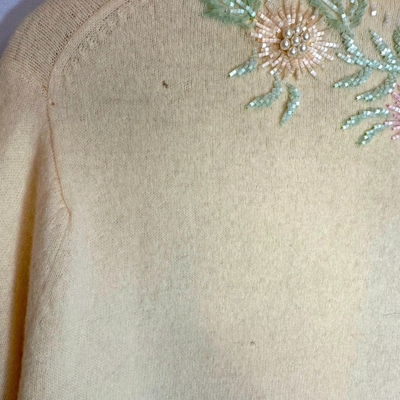 Vintage 1960’s Women’s Size L Angora Wool Beaded Floral Sweater Cardigan Lined - Picture 16 of 16